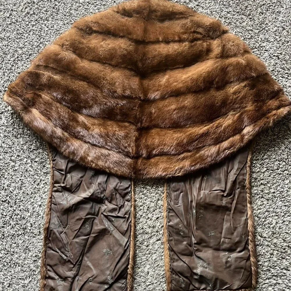 Vintage Kellers Fine Furs Brown Genuine Fur Shawl Luxury Coastal Grandma Chic - Picture 3 of 8